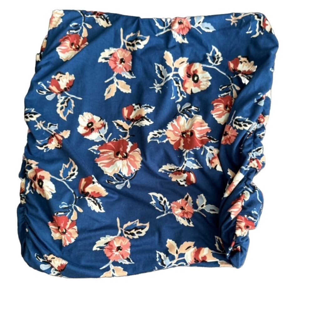 3/25🙂 floral print pull on short skirt from French Grey